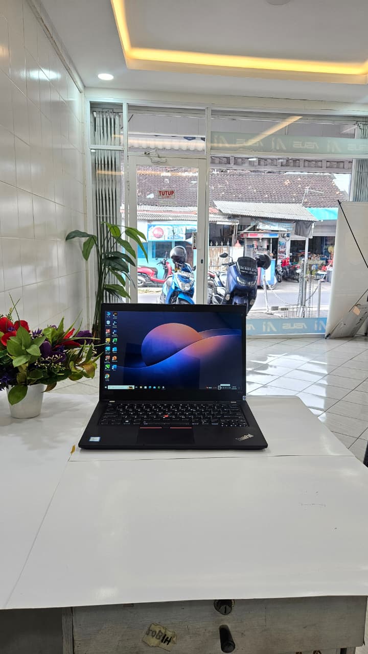 Lenovo Thinkpad T490