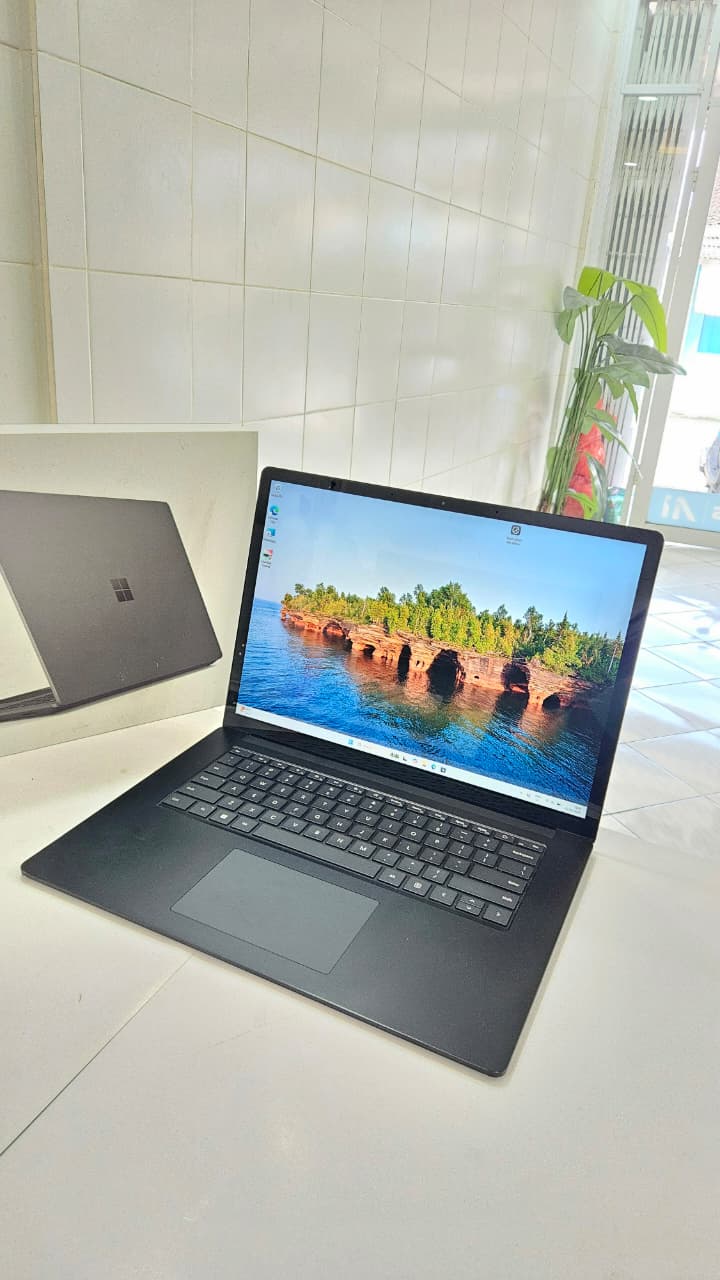 Microsoft Surface Laptop 5 15" 6