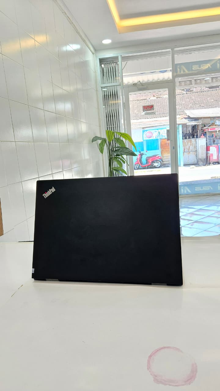 Lenovo Thinkpad X1 Carbon G4 7