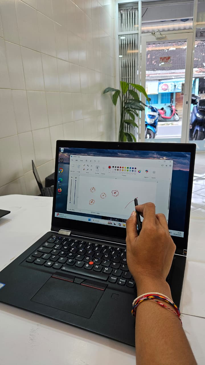 Lenovo Thinkpad X390 Yoga 4