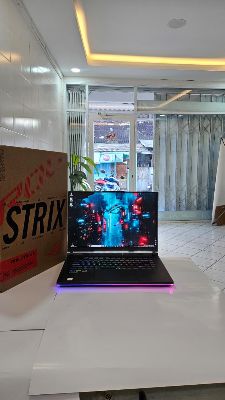 Asus Gaming ROG Strix G16 (G614) - G614JU