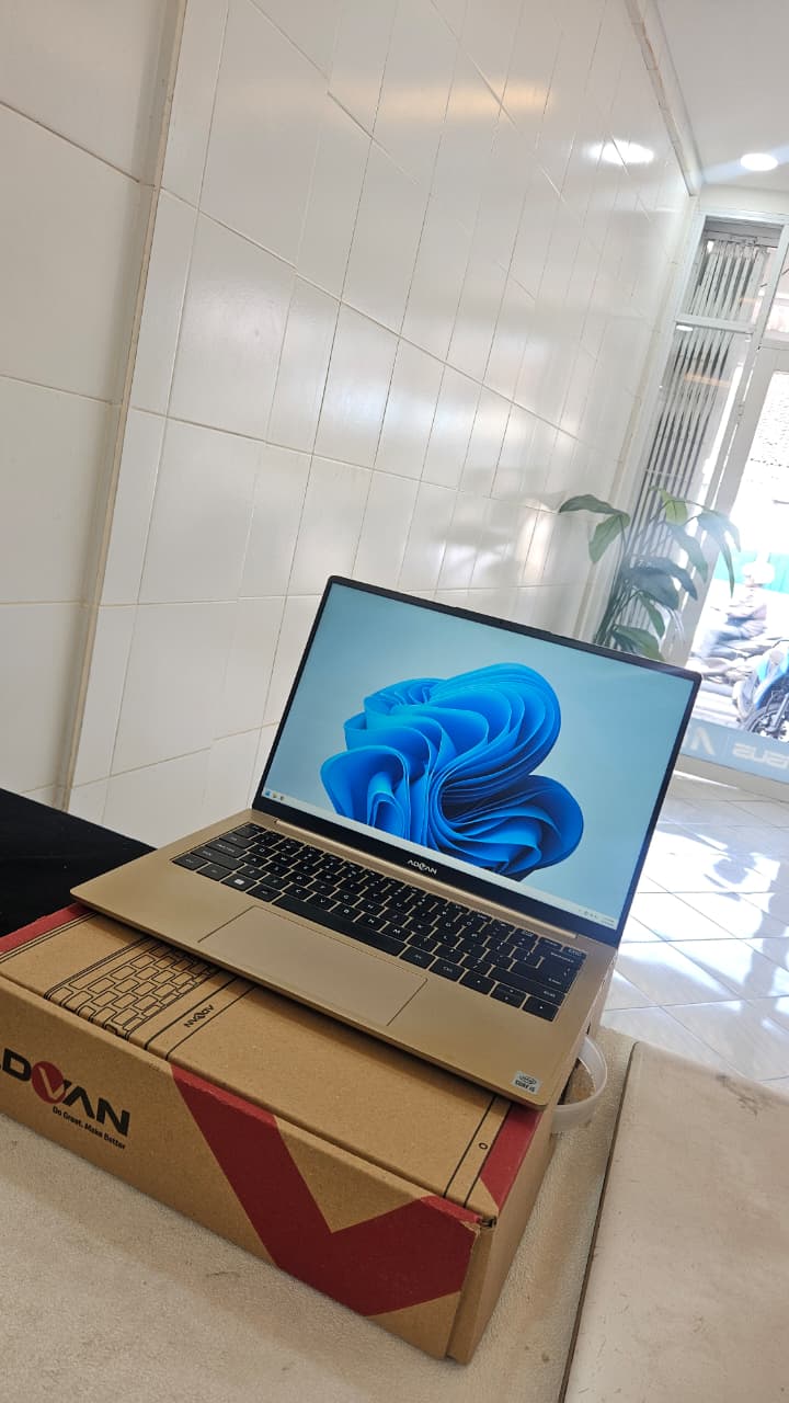 Advan WorkPro 1701 3