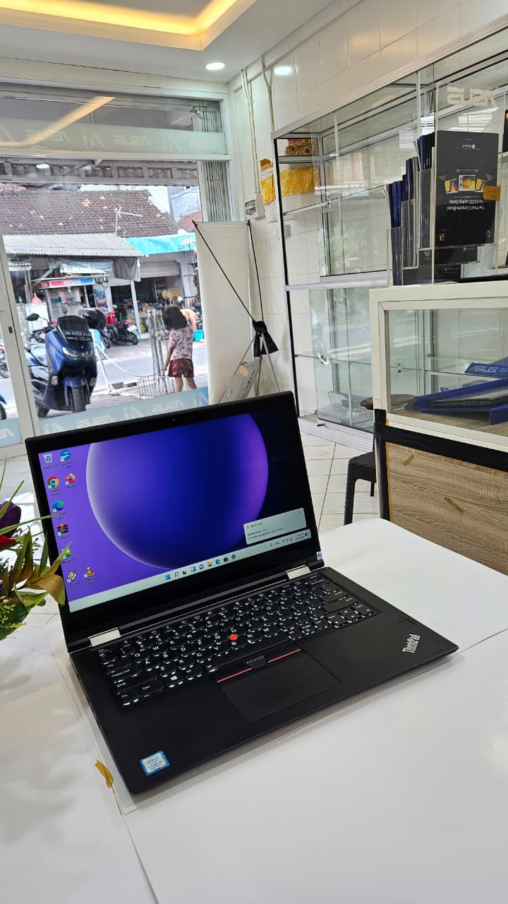 Lenovo Thinkpad X380 Yoga 5