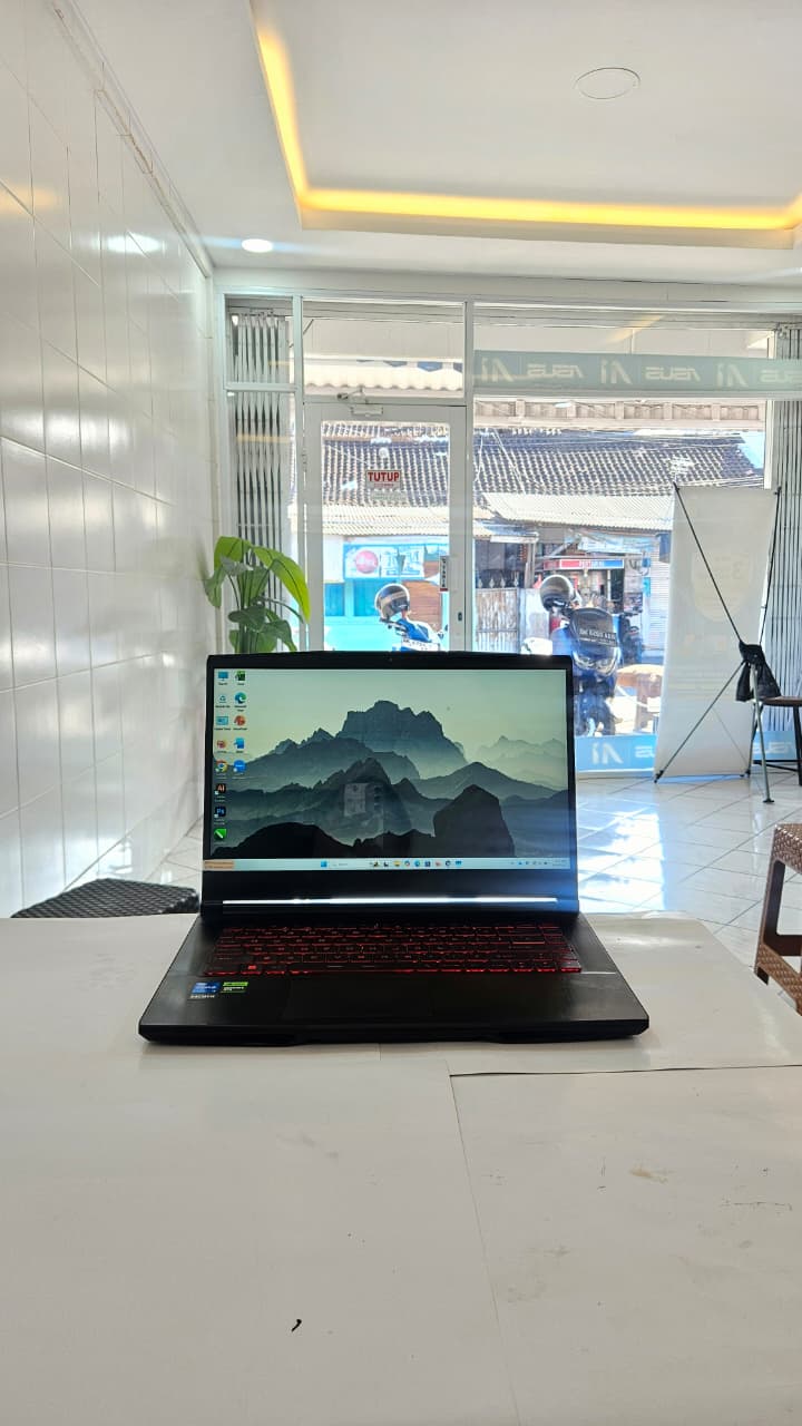 Gaming MSI GF63 Thin 11 UC