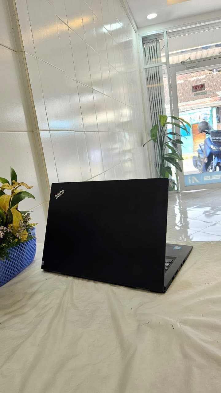 Lenovo Thinkpad X1 Carbon G4 8