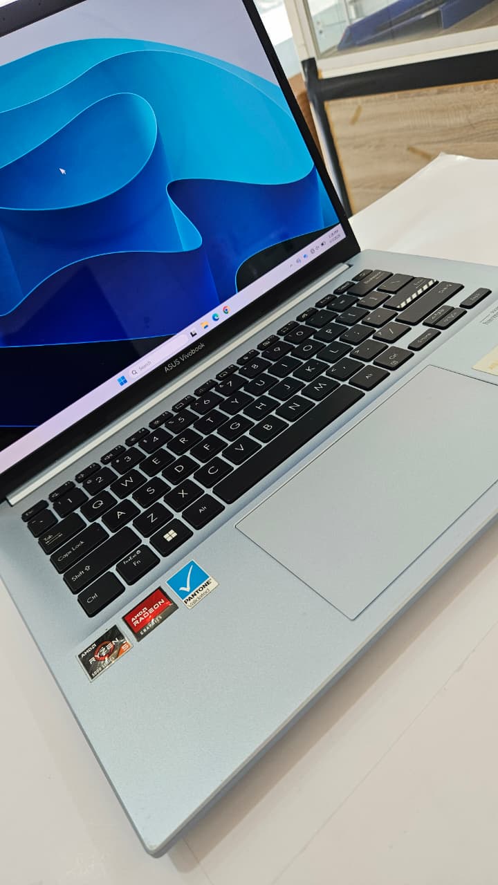 ASUS VivoBook PRO 14 OLED M3400Q 7