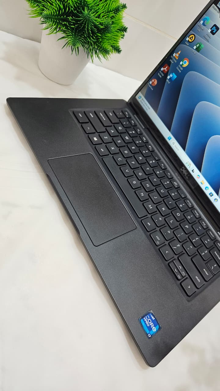 Dell Latitude 7320 6