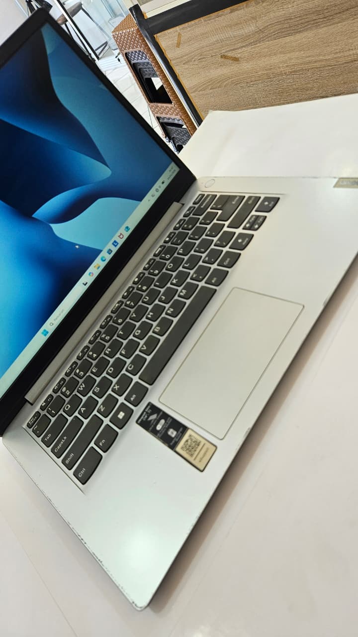 Lenovo Ideapad Slim 1 14ADA7 5