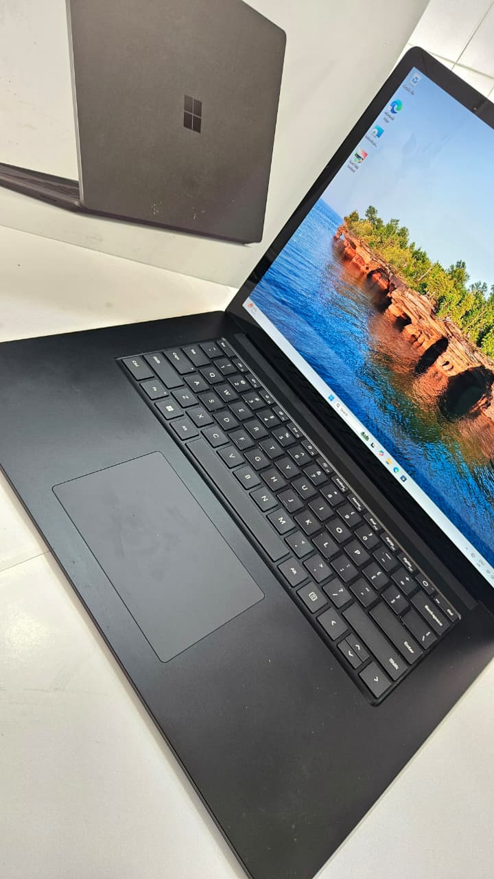 Microsoft Surface Laptop 5 15" 8