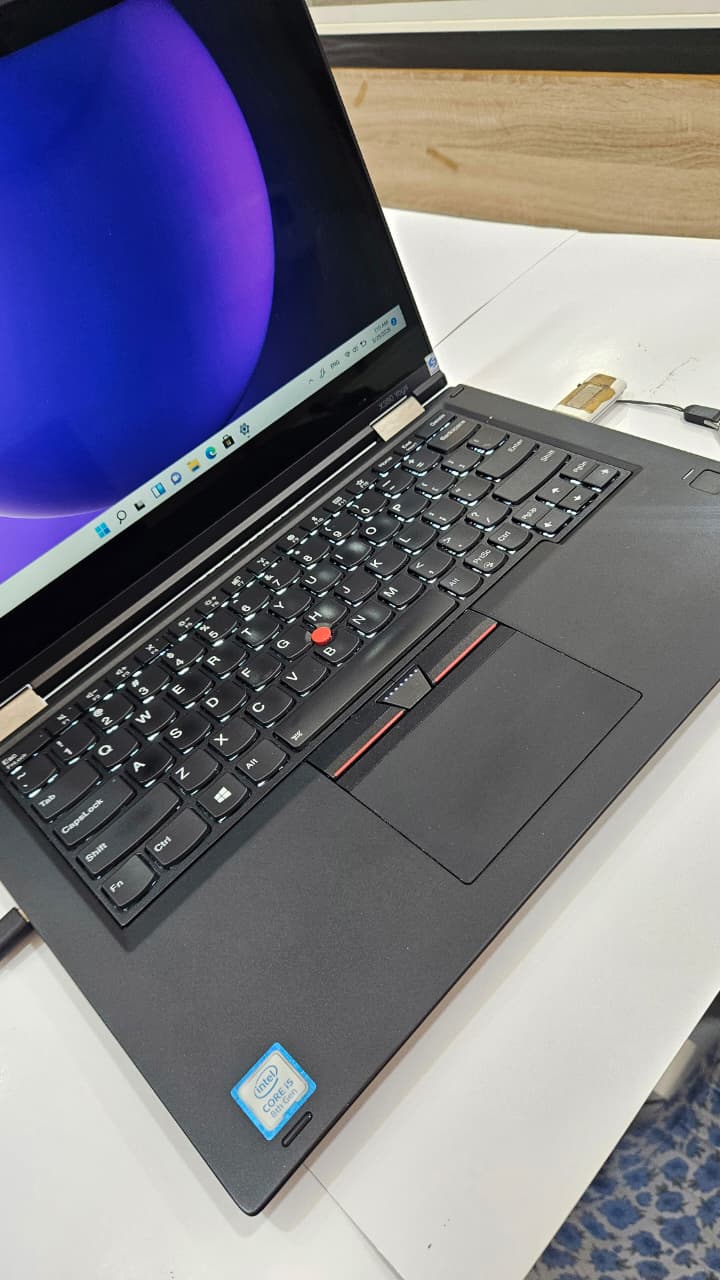 Lenovo Thinkpad X380 Yoga 7