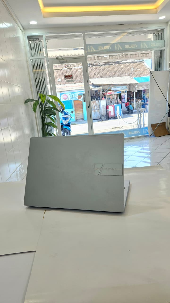 ASUS VivoBook PRO 14 OLED M3400Q 8