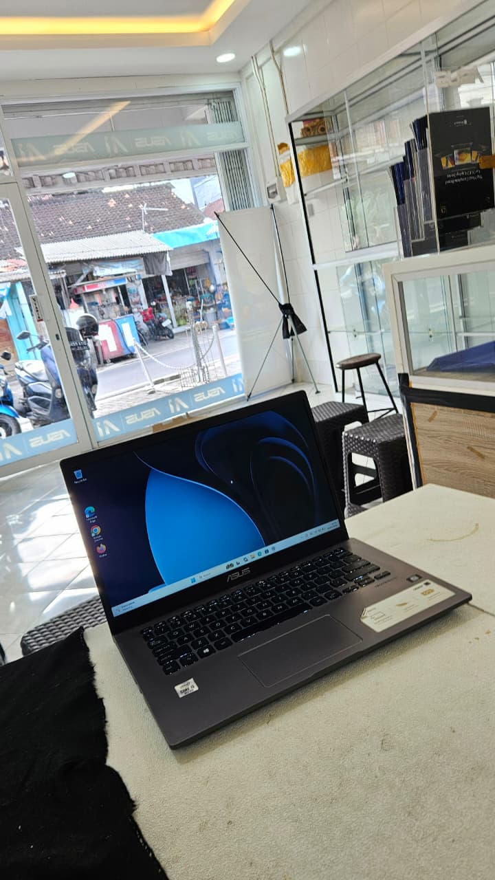 Asus VivoBook A409JA 3