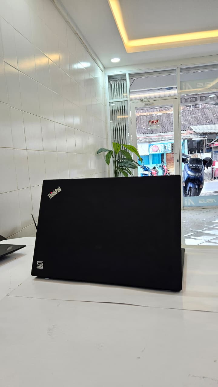 Laptop Lenovo Thinkpad T14 7