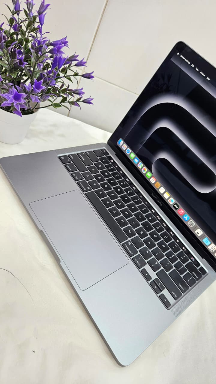 Apple Macbook Pro M2 6