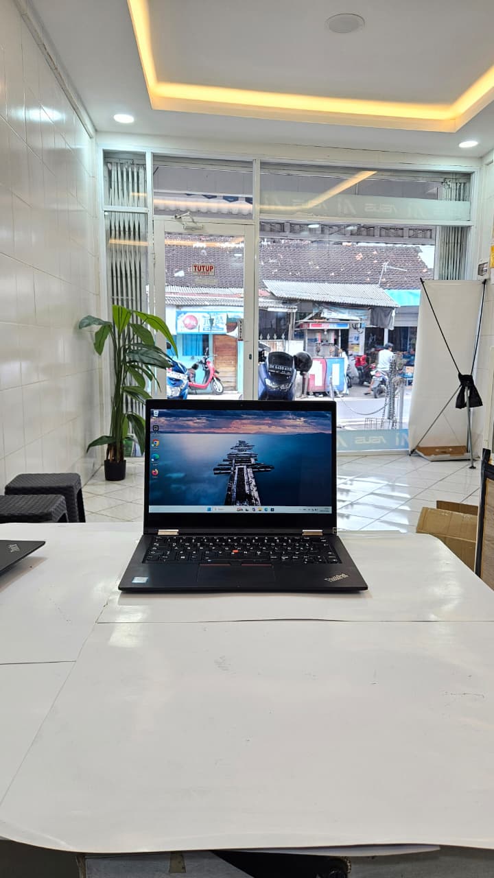 Lenovo Thinkpad X390 Yoga