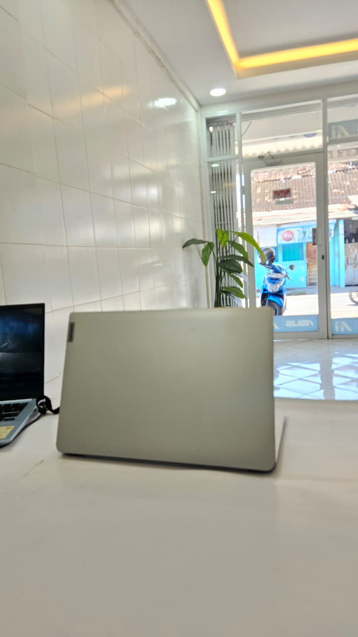 Lenovo Ideapad Slim 1 14ADA7 8