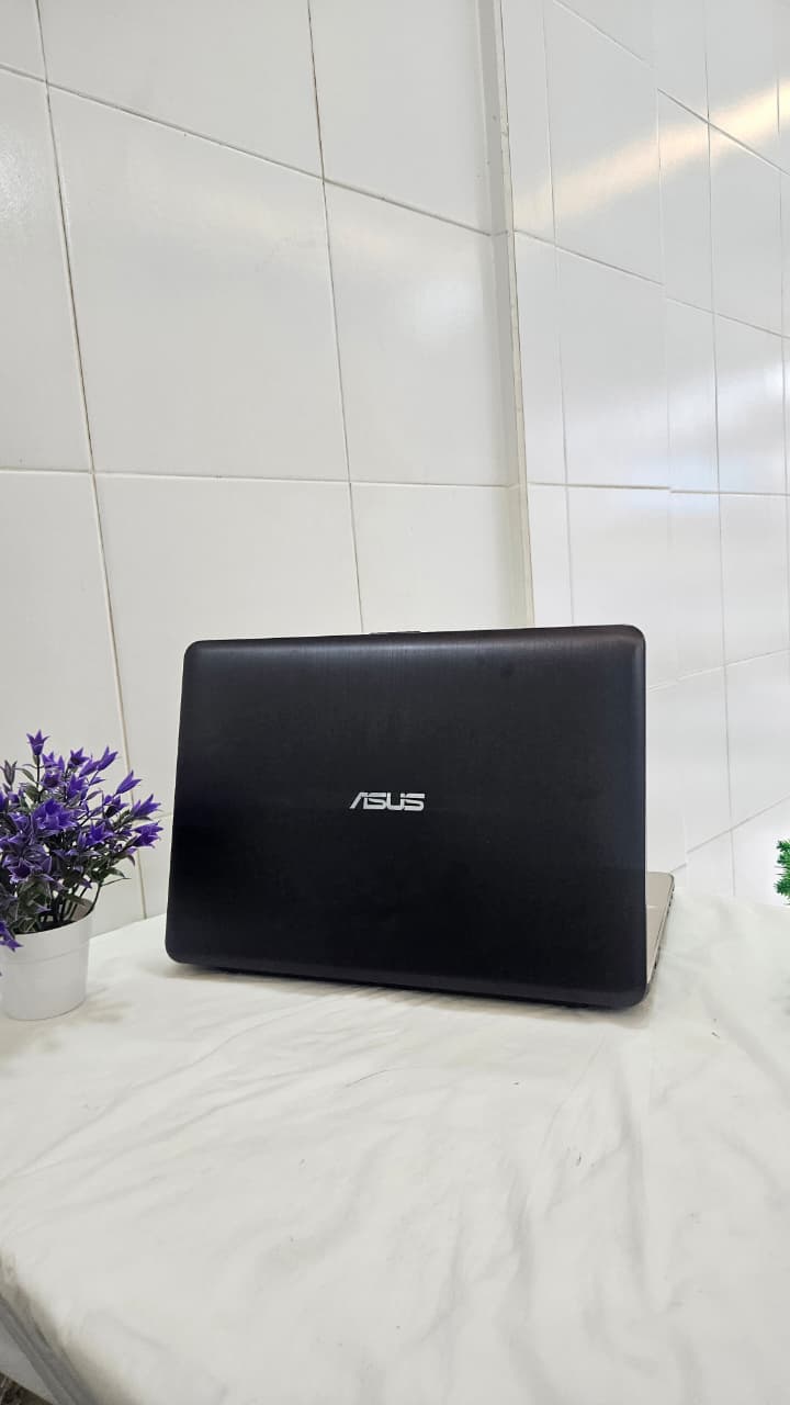 Asus Vivobook X441BA 8