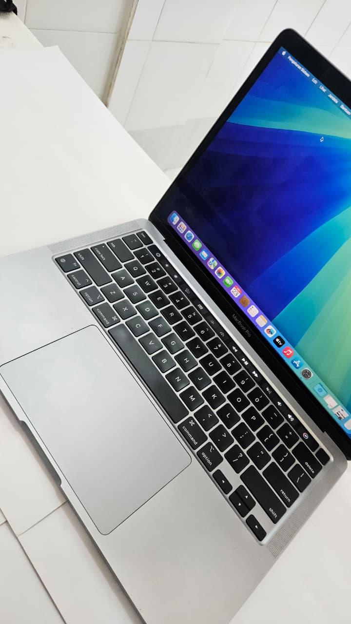 Apple Macbook Pro M1 6